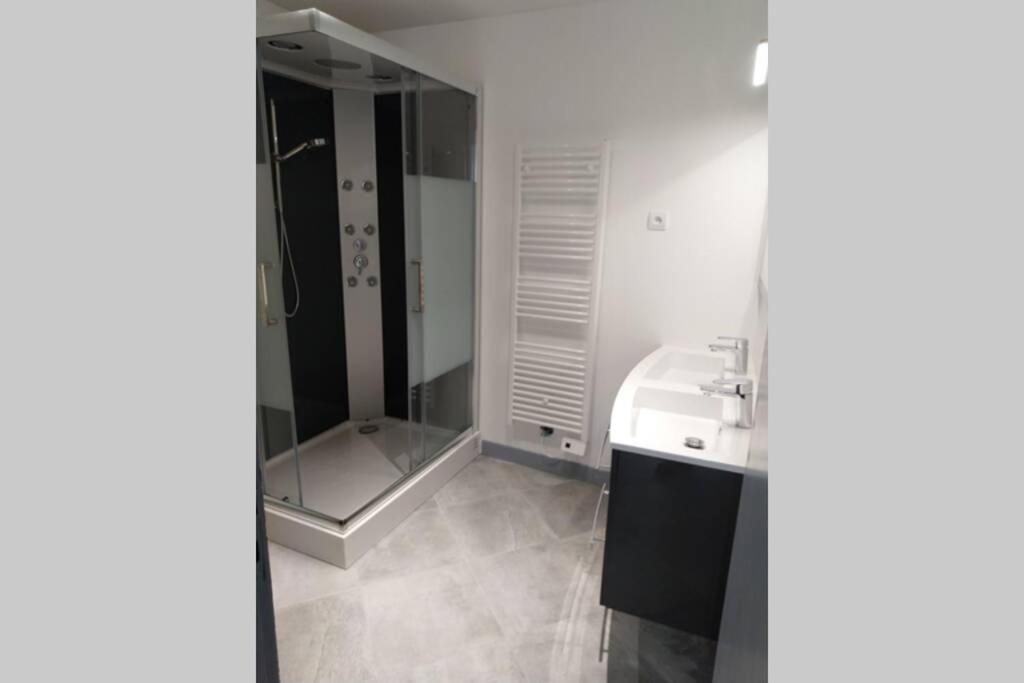 Maison De 2 A 8 Personnes 5 Chambres Portbail Exteriör bild